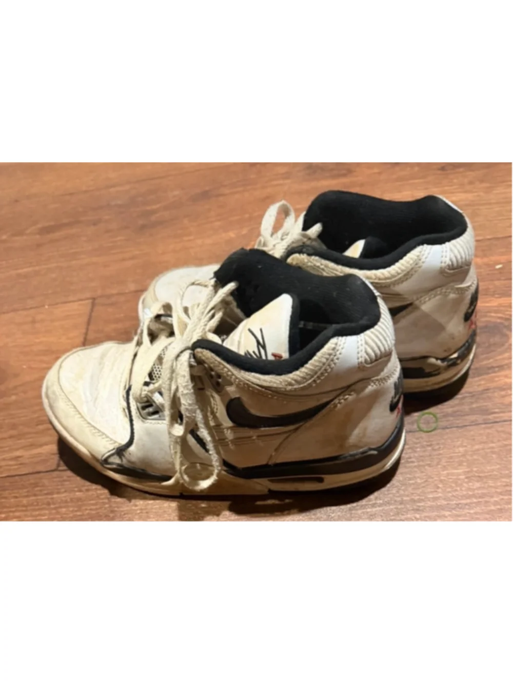 Boys Nike Air Flight Sneakers Size 5 White Black